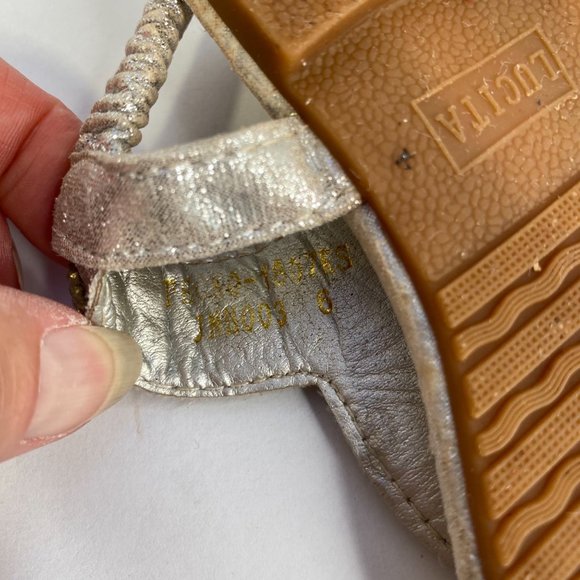 LUCITA Toddler Girl's Thong Sandals with Rhinestones - Picture 7 of 12